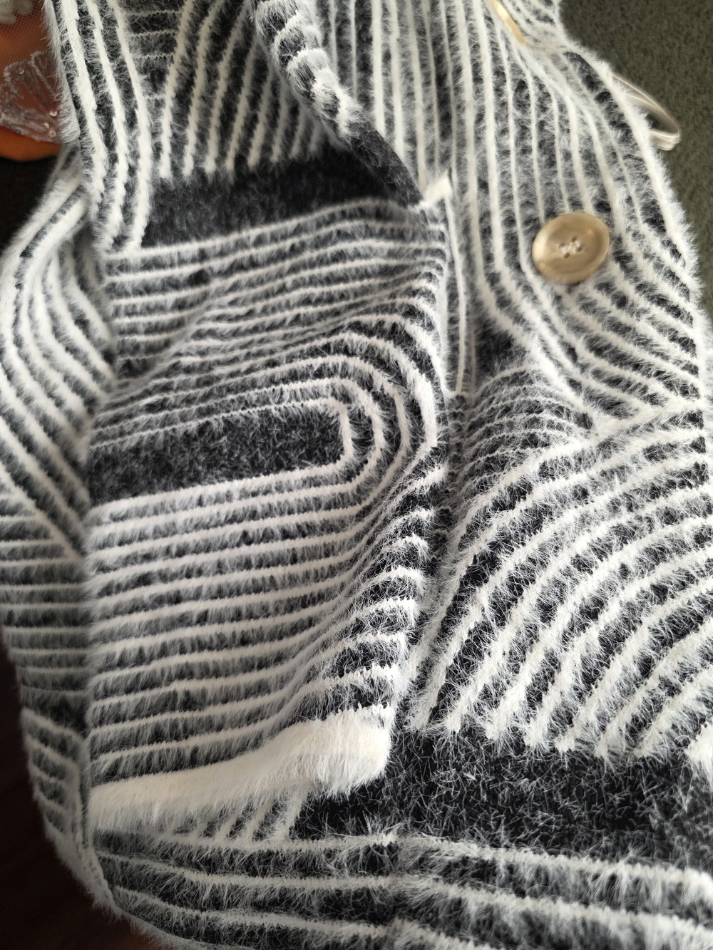 BY DESIGN Tokyo Eyelash Knit Cardigan - Picture 8 of 9